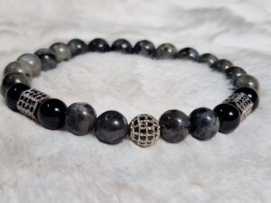 Labradoriet armband met zirkonia accenten